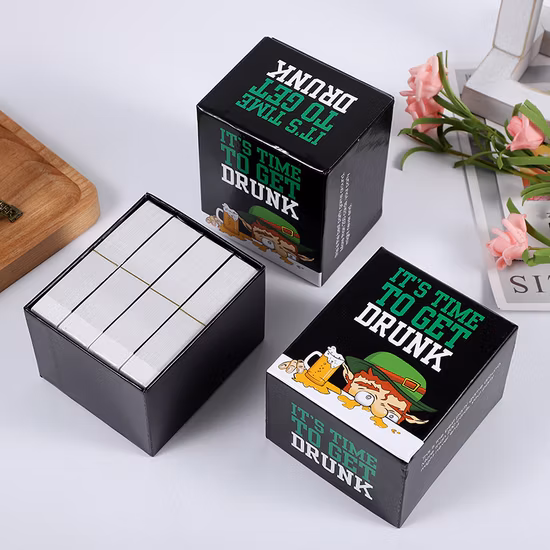 Maßgeschneidertes Spielkartenspiel für Erwachsene